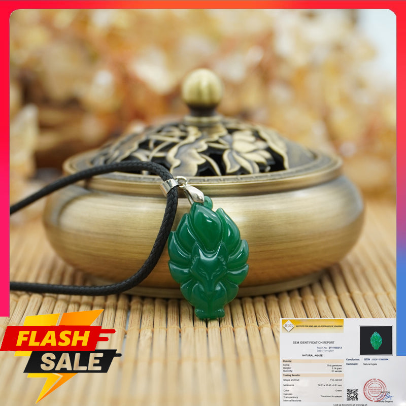 Nine-tailed fox pendant Women's amulet Fashion jewelry pendant Completed prayer ritual Amulet pendant Green jade gemstone